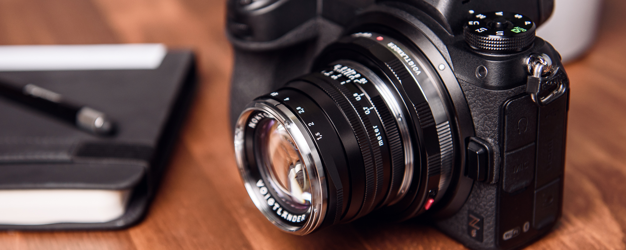Obiektyw Voigtlander Nokton II 50 mm f/1,5 do Leica M - SC, czarny na aparacie
